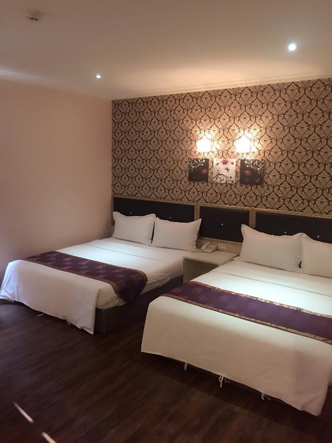 Jungle City Motel Chiayi Extérieur photo